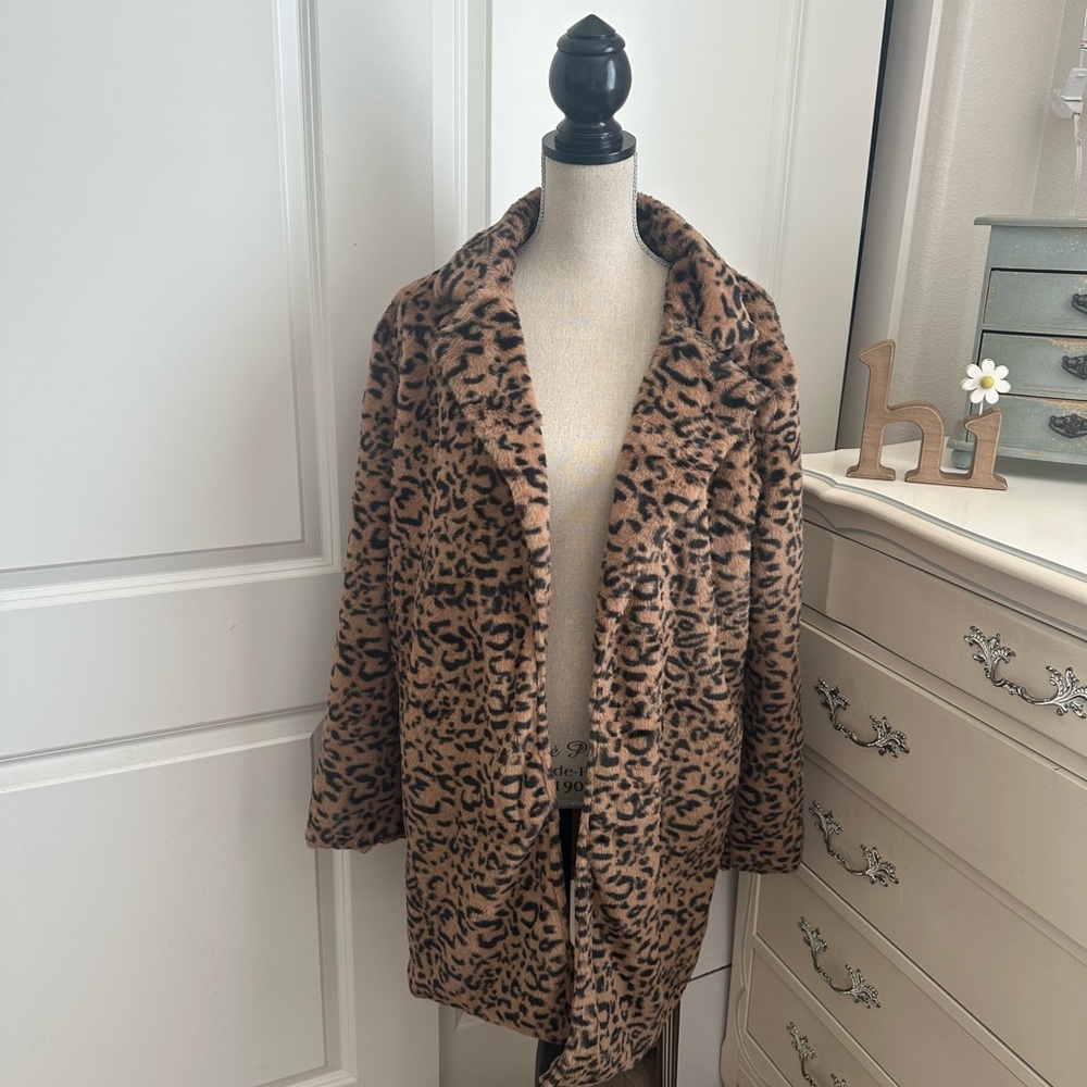 Leopard Print Faux Fur Coat - Picture 4 of 4